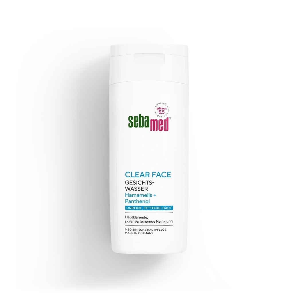 Ein Sebamed Clear Face Waschgel mit Hamamelis für unreine Haut